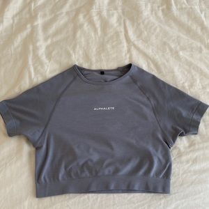 Alphalete cropped grey tee